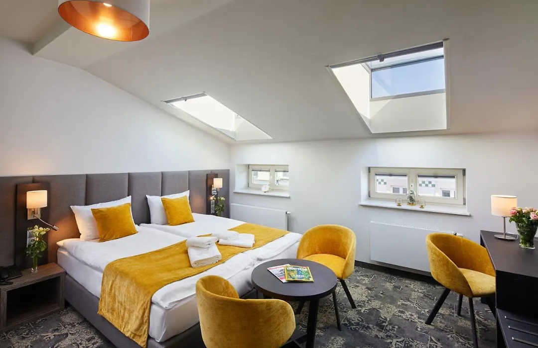Hotel Estera-1